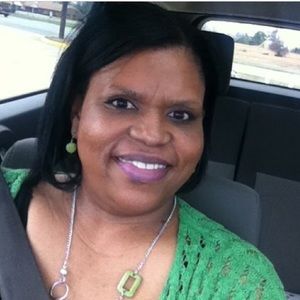Meet your Posher, Cassandra